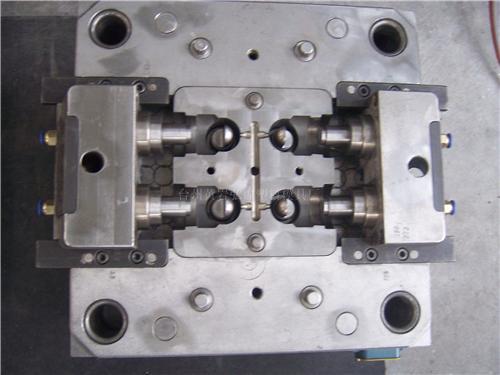 科翔模具告訴您，如何提高模具零配件加工質(zhì)量？